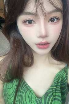 炮灰反派成了万人迷